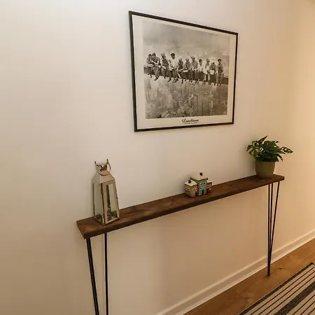 1 The Stables * Alston