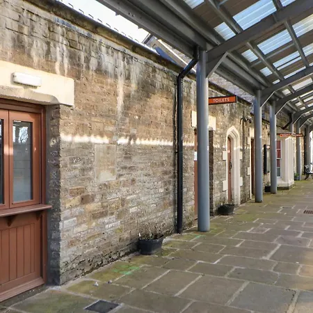 1 The Stables *